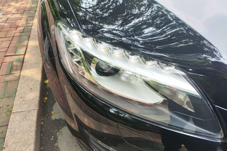 Used Audi Q7 2012 3.0 TFSI Ambition (200kW) Right Front Headlight