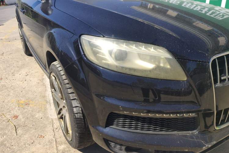 Used Audi Q7 2012 3.0 TDI Leading Model Right Front Headlight