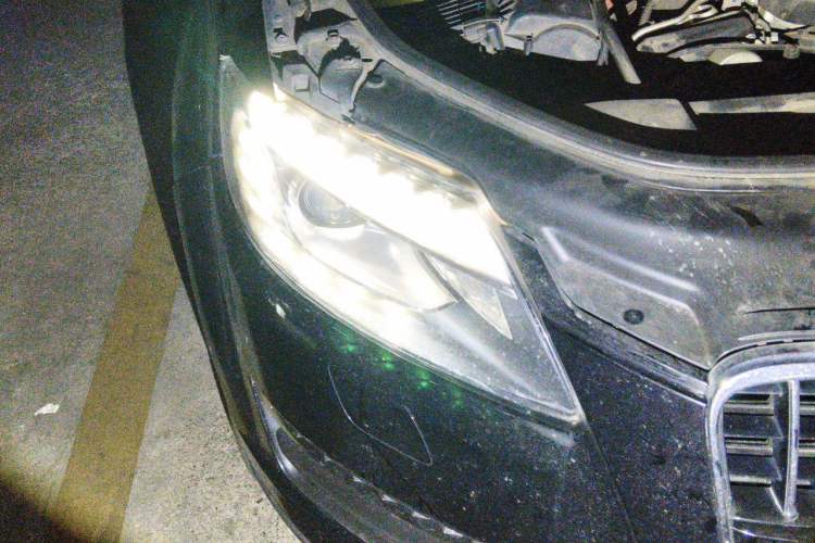 Used Audi Q7 2012 3.0 TFSI Ambition (200kW) Right Front Headlight