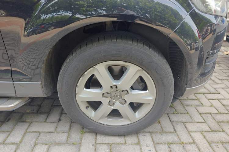 Used Audi Q7 2012 3.0 TFSI Ambition (200kW) Right Front Wheel Hub