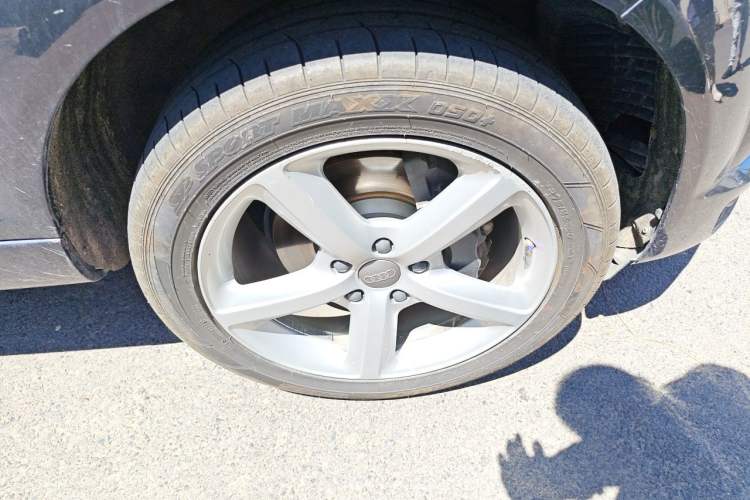 Used Audi Q7 2012 3.0 TFSI Technology Model (200kW) Right Front Wheel Hub