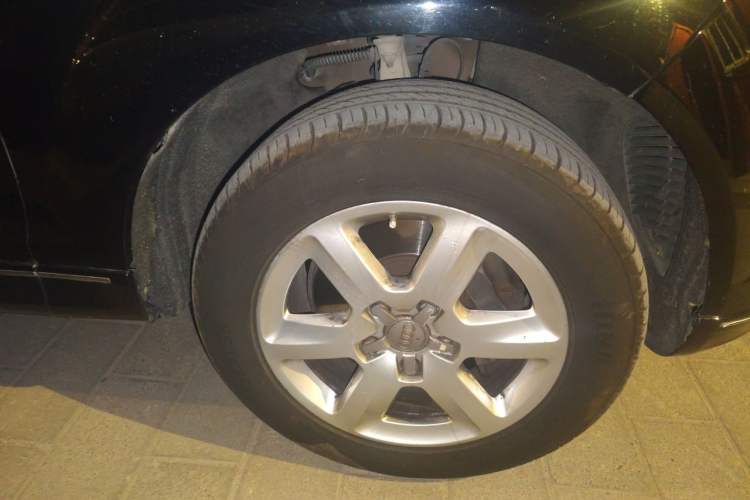 Used Audi Q7 2012 3.0 TFSI Technology Model (200kW) Right Front Wheel Hub