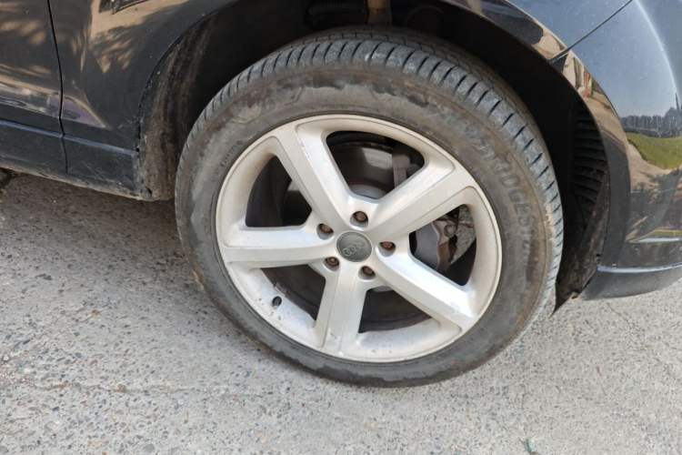 Used Audi Q7 2012 3.0 TFSI Ambition (200kW) Right Front Wheel Hub