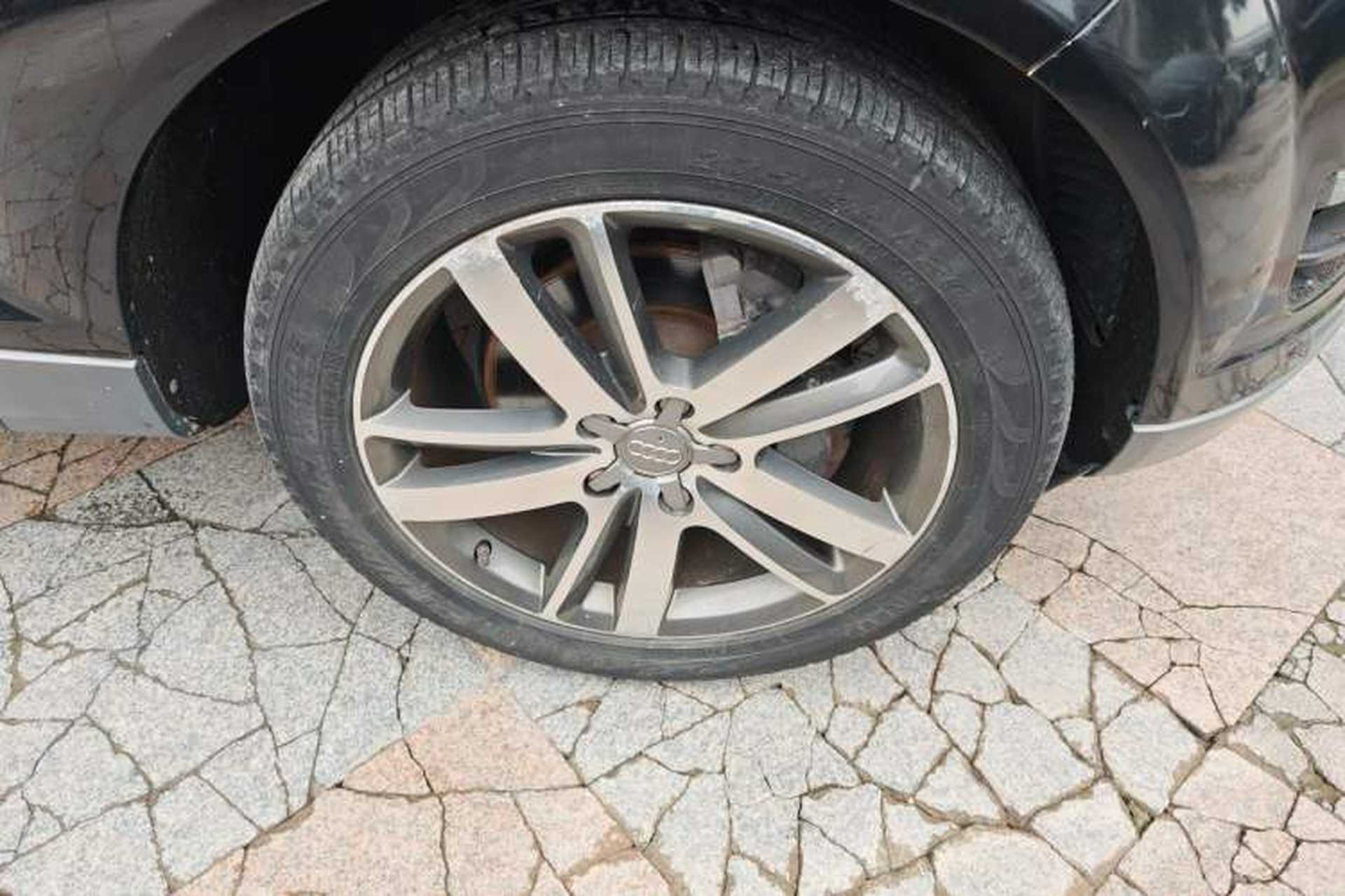Used Audi Q7 2012 3.0 TFSI Ambition (200kW) Right Front Wheel Hub