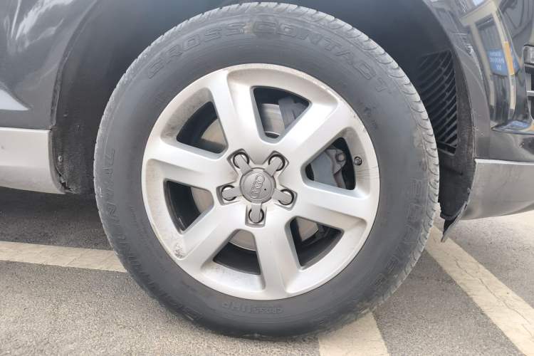 Used Audi Q7 2012 3.0 TFSI Technology Model (200kW) Right Front Wheel Hub