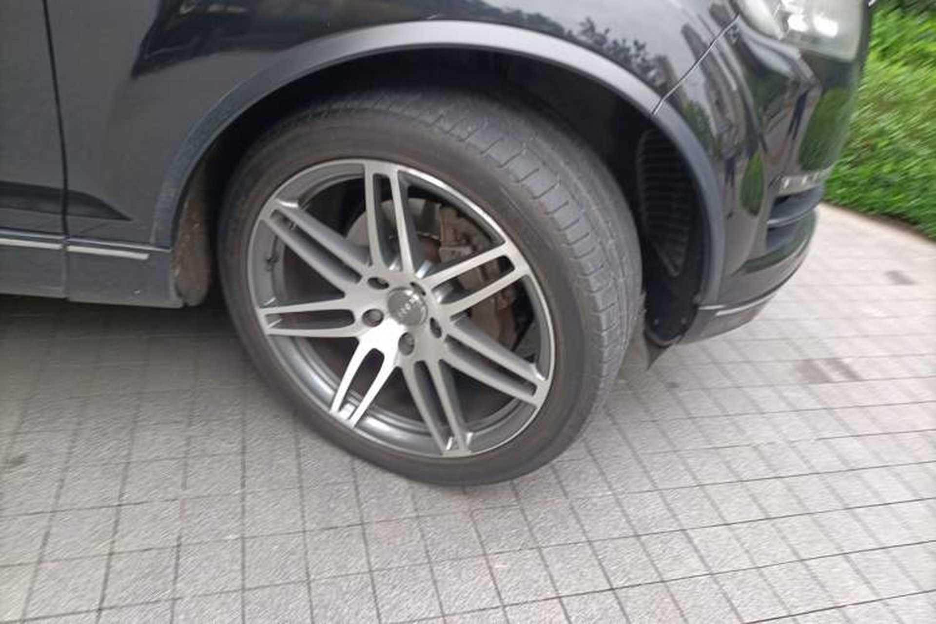 Used Audi Q7 2012 3.0 TFSI Comfort Model (245kW) Right Front Wheel Hub