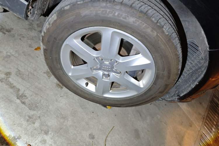 Used Audi Q7 2012 3.0 TFSI Technology (245kW) Right Front Wheel Hub