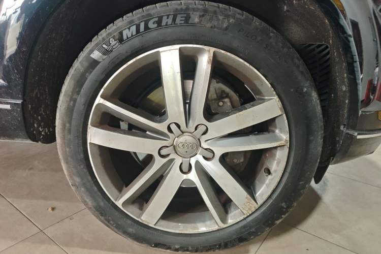 Used Audi Q7 2012 3.0 TFSI Technology (245kW) Right Front Wheel Hub