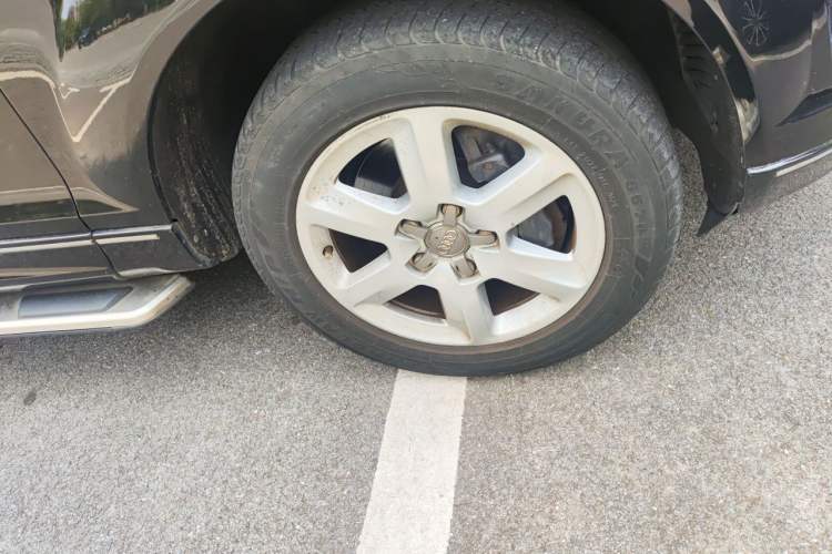 Used Audi Q7 2012 3.0 TFSI Technology Model (200kW) Right Front Wheel Hub