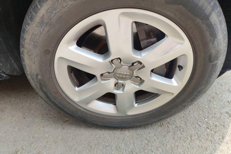 Used Audi Q7 2012 3.0 TFSI Ambition (200kW) Right Front Wheel Hub