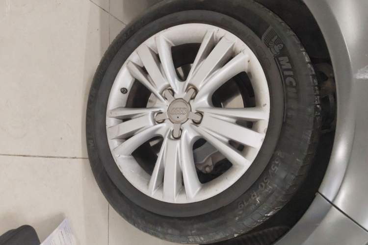 Used Audi Q7 2012 3.0 TFSI Comfort Model (200kW) Right Front Wheel Hub