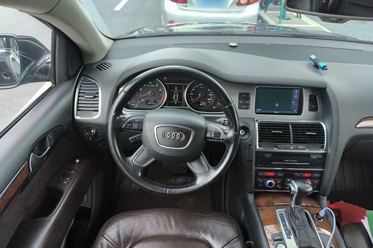 Used Audi Q7 2012 3.0 TFSI Ambition (200kW) Steering Wheel