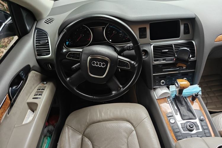 Used Audi Q7 2012 3.0 TFSI Exclusive Version (200kW) Steering Wheel