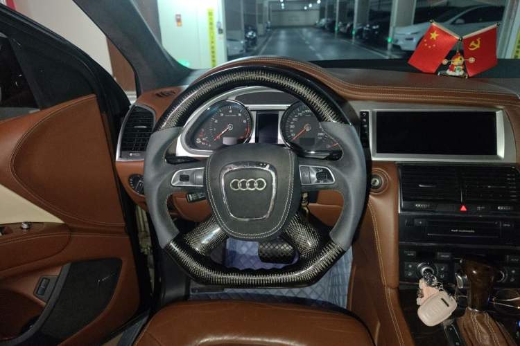 Used Audi Q7 2012 3.0 TFSI Comfort Model (200kW) Steering Wheel