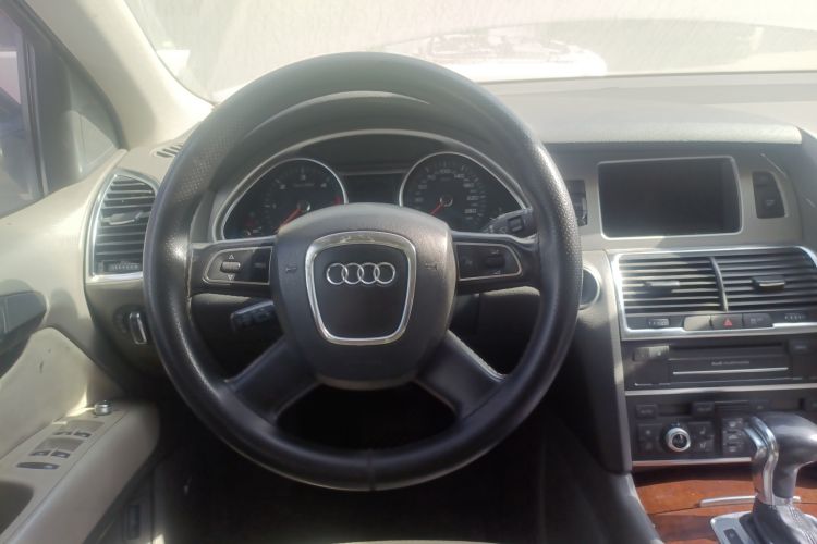 Used Audi Q7 2012 3.0 TDI Leading Model Steering Wheel