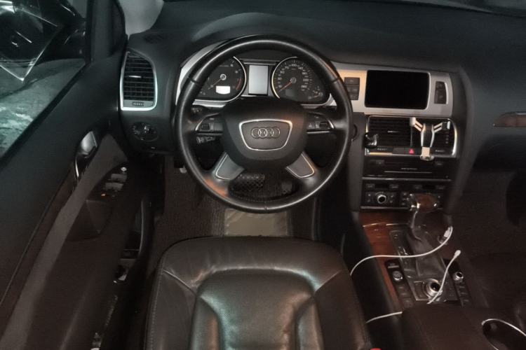 Used Audi Q7 2012 3.0 TFSI Comfort Model (200kW) Steering Wheel