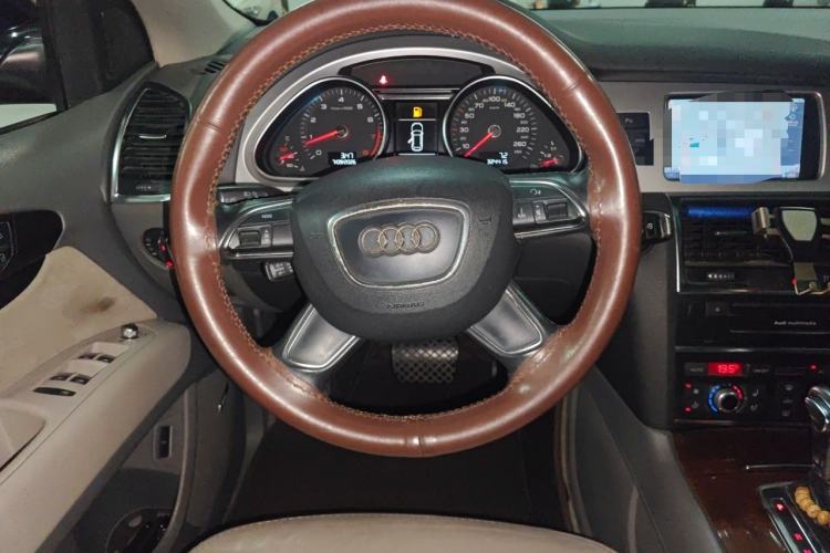 Used Audi Q7 2012 3.0 TFSI Comfort Model (200kW) Steering Wheel
