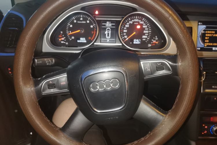 Used Audi Q7 2012 3.0 TFSI Comfort Model (200kW) Steering Wheel