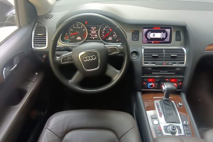 Used Audi Q7 2012 3.0 TFSI Technology Model (200kW) Steering Wheel