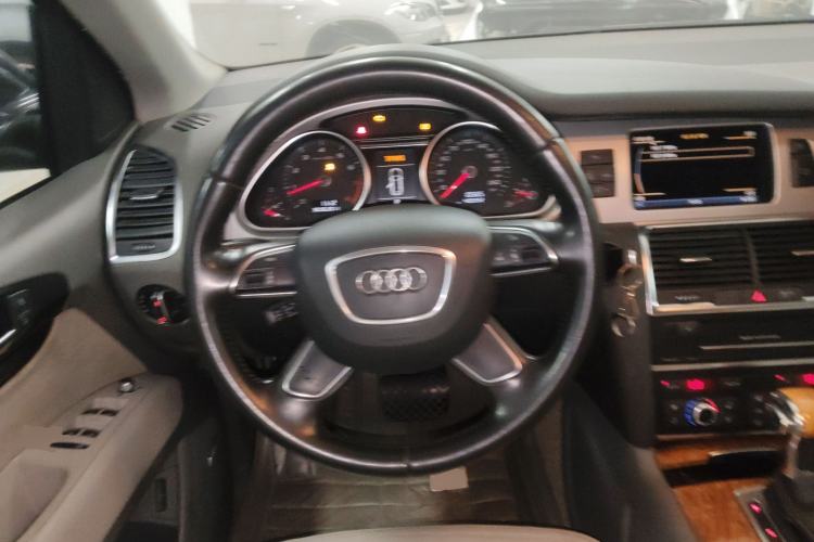 Used Audi Q7 2012 3.0 TFSI Comfort Model (200kW) Steering Wheel