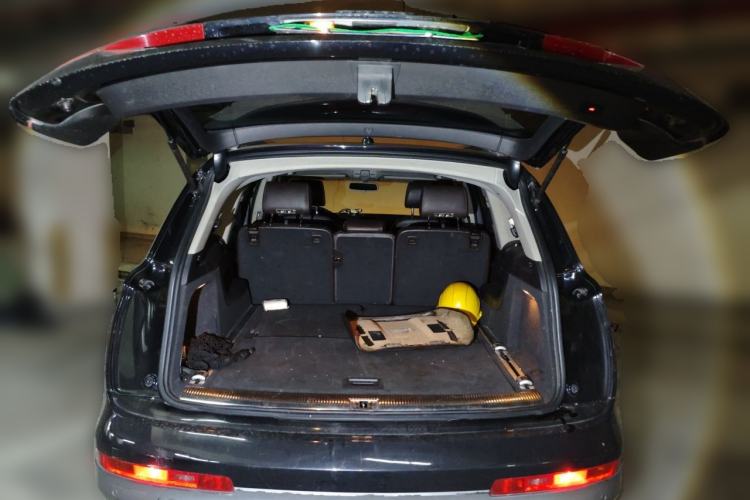 Used Audi Q7 2012 3.0 TFSI Technology (245kW) Trunk