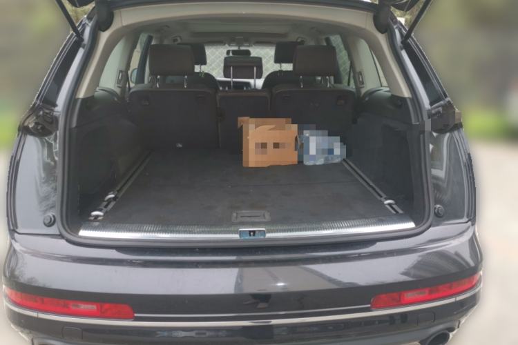 Used Audi Q7 2012 3.0 TFSI quattro (200kW) Technology Edition Trunk