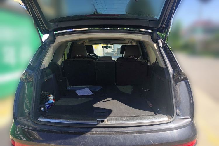 Used Audi Q7 2012 3.0 TDI Leading Model Trunk