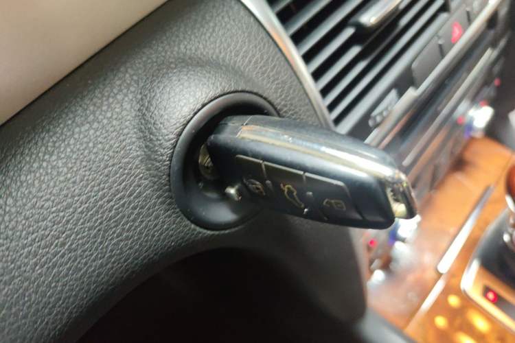 Used Audi Q7 2012 3.0 TFSI Comfort Model (245kW) Vehicle Key