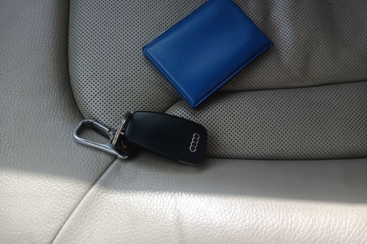 Used Audi Q7 2012 3.0 TDI Leading Model Vehicle Key