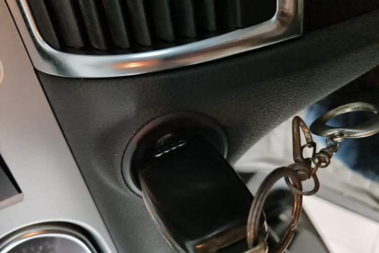 Used Audi Q7 2012 3.0 TFSI Comfort Model (200kW) Vehicle Key