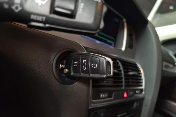 Used Audi Q7 2012 3.0 TFSI Ambition (200kW) Vehicle Key