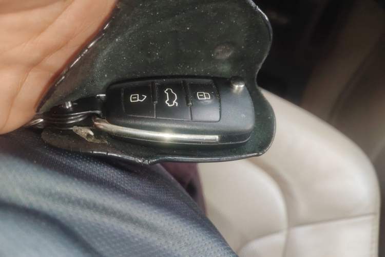 Used Audi Q7 2012 3.0 TFSI Comfort Model (200kW) Vehicle Key
