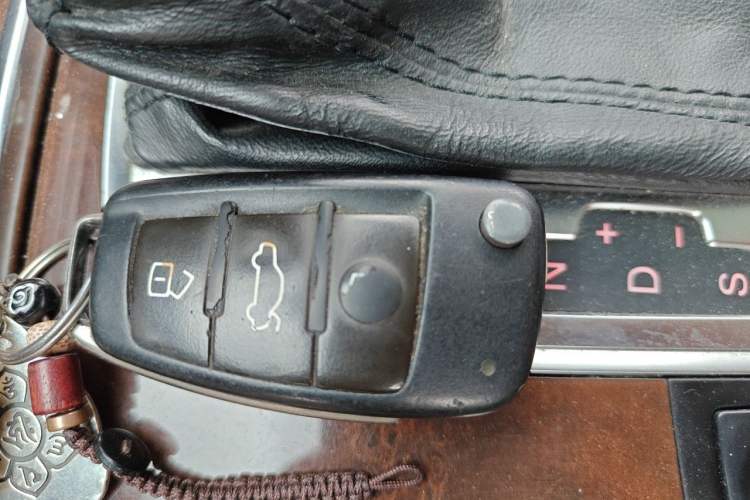 Used Audi Q7 2012 3.0 TFSI Comfort Model (200kW) Vehicle Key