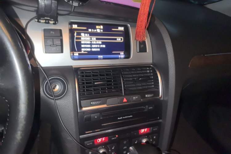 Used Audi Q7 2012 3.0 TDI Leading Model Audio And AC Panel