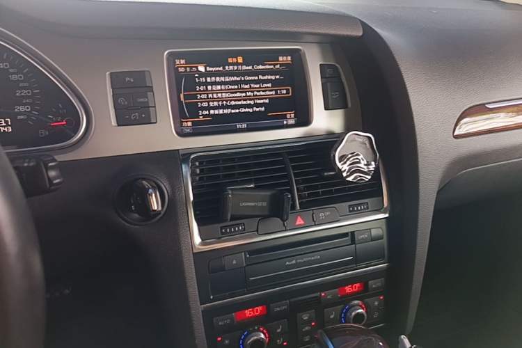 Used Audi Q7 2012 3.0 TFSI Comfort Model (200kW) Audio And AC Panel
