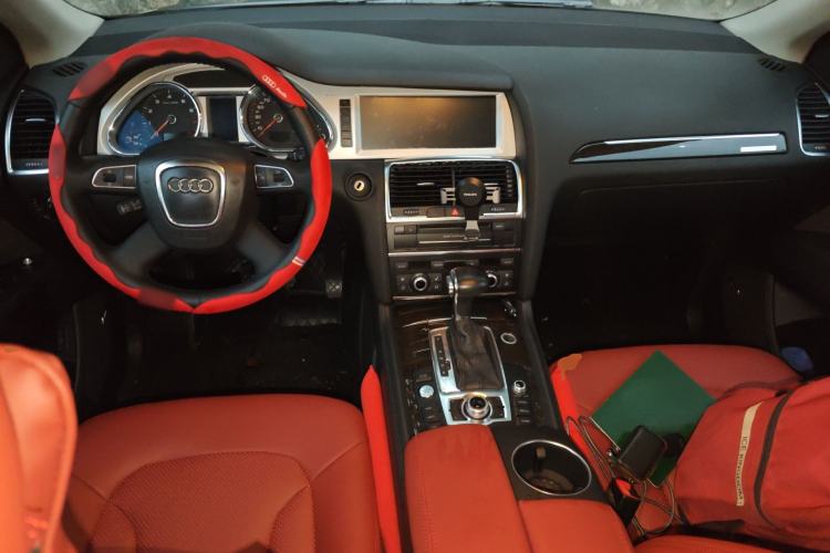 Used Audi Q7 2012 3.0 TFSI Technology Model (200kW) Center Console