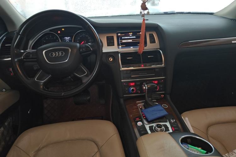 Used Audi Q7 2012 3.0 TFSI Technology Model (200kW) Center Console