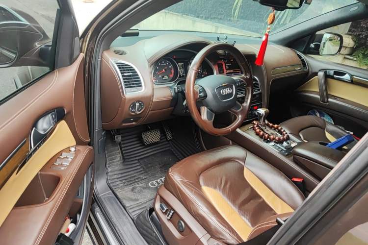 Used Audi Q7 2012 3.0 TFSI Exclusive Version (200kW) Driver Seat