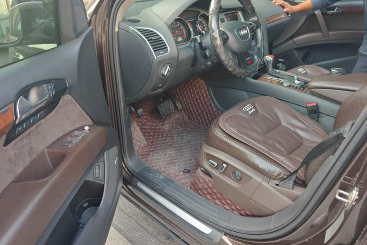 Used Audi Q7 2012 3.0 TFSI Comfort Model (200kW) Driver Seat