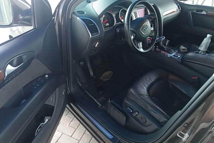 Used Audi Q7 2012 3.0 TFSI Comfort Model (200kW) Driver Seat
