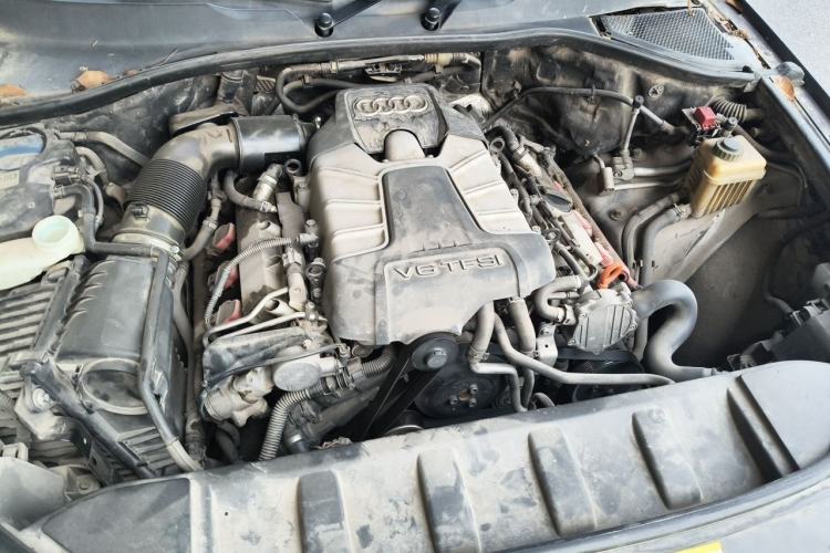 Used Audi Q7 2012 3.0 TFSI Ambition (200kW) Engine Bay