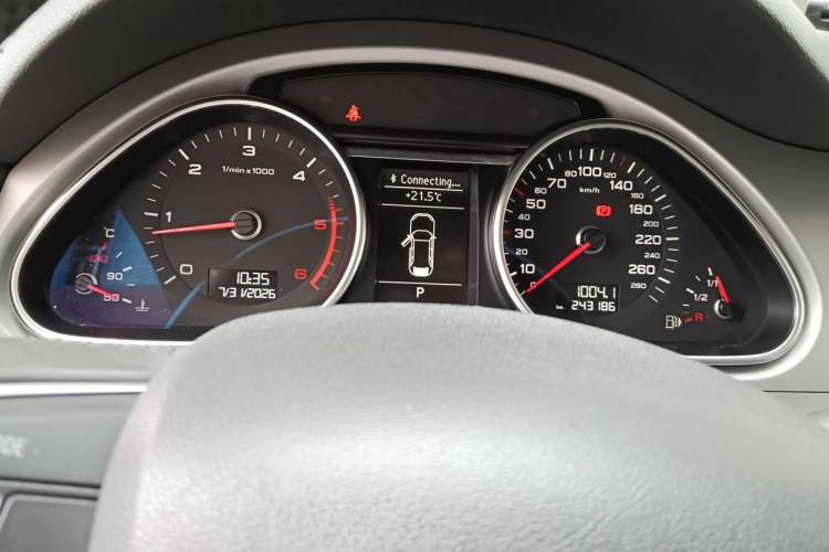 Used Audi Q7 2012 3.0 TDI Leading Model Instrument Cluster