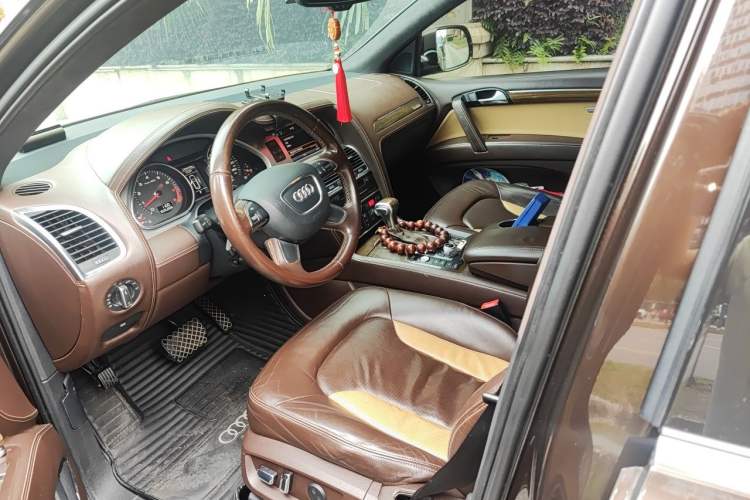 Used Audi Q7 2012 3.0 TFSI Exclusive Version (200kW) Left Front Seat