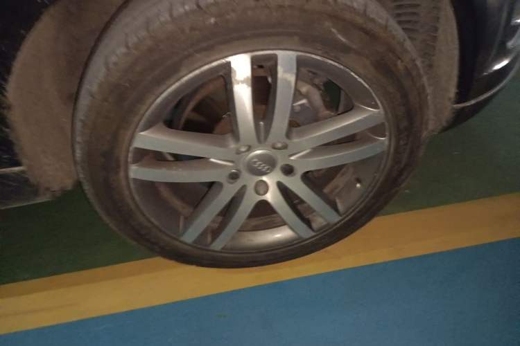 Used Audi Q7 2012 3.0 TFSI Ambition (200kW) Right Front Wheel Hub