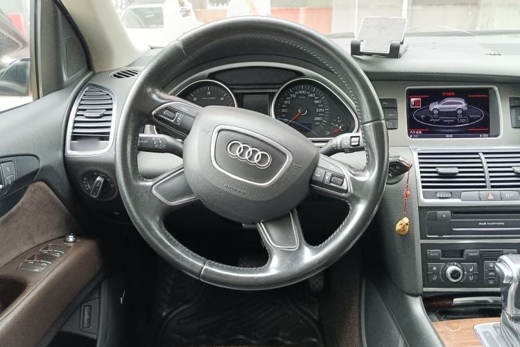 Used Audi Q7 2012 3.0 TDI Leading Model Steering Wheel