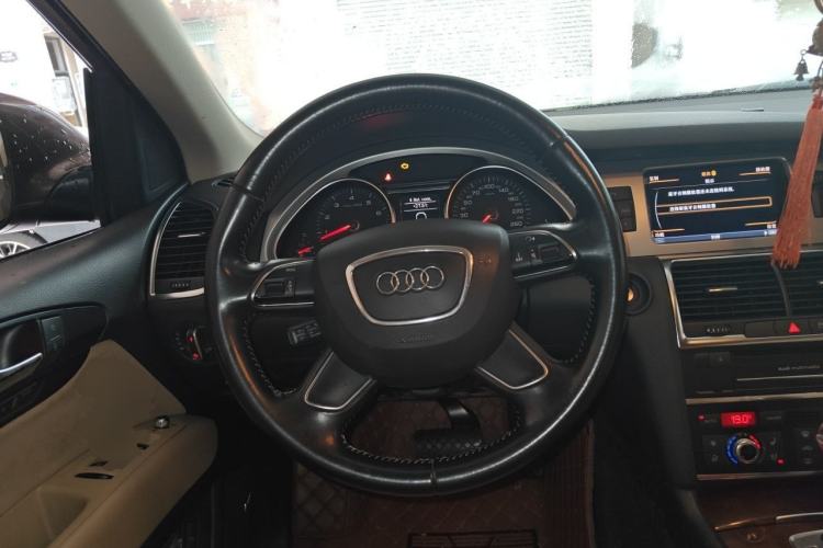 Used Audi Q7 2012 3.0 TFSI Technology Model (200kW) Steering Wheel