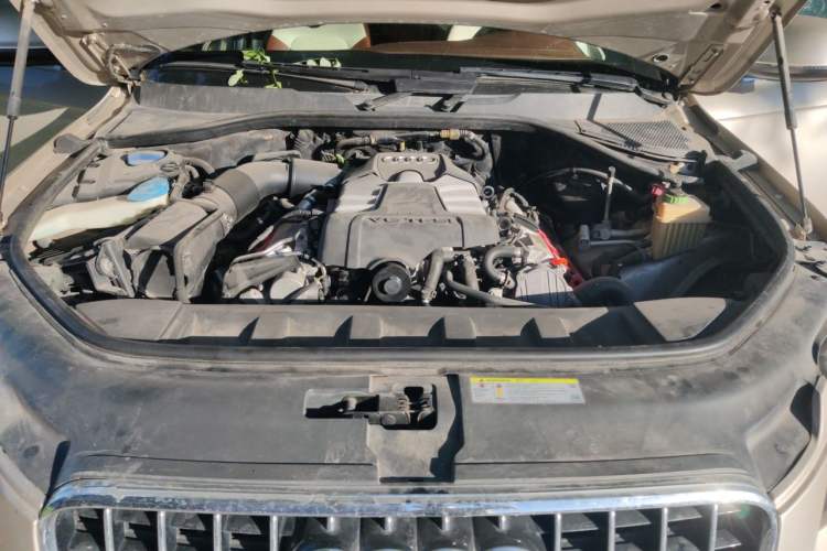 Used Audi Q7 2012 3.0 TFSI quattro (200kW) Exclusive Edition Engine Bay
