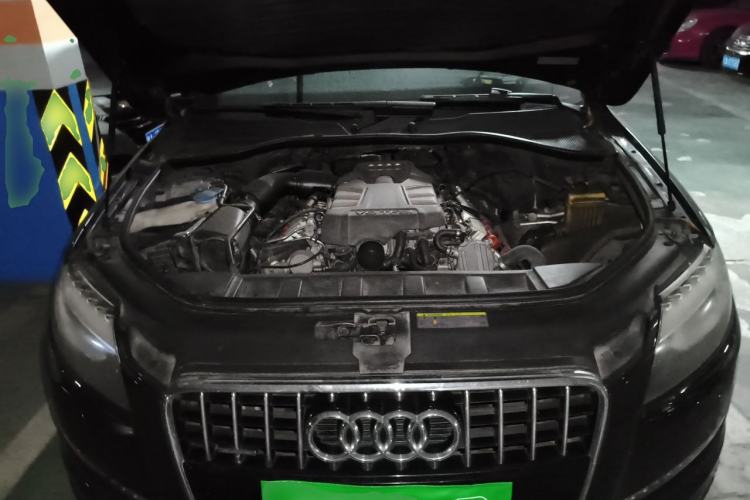 Used Audi Q7 2012 3.0 TFSI Comfort Model (245kW) Engine Bay