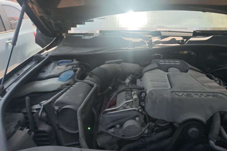 Used Audi Q7 2012 3.0 TFSI Comfort Model (200kW) Engine Bay Right