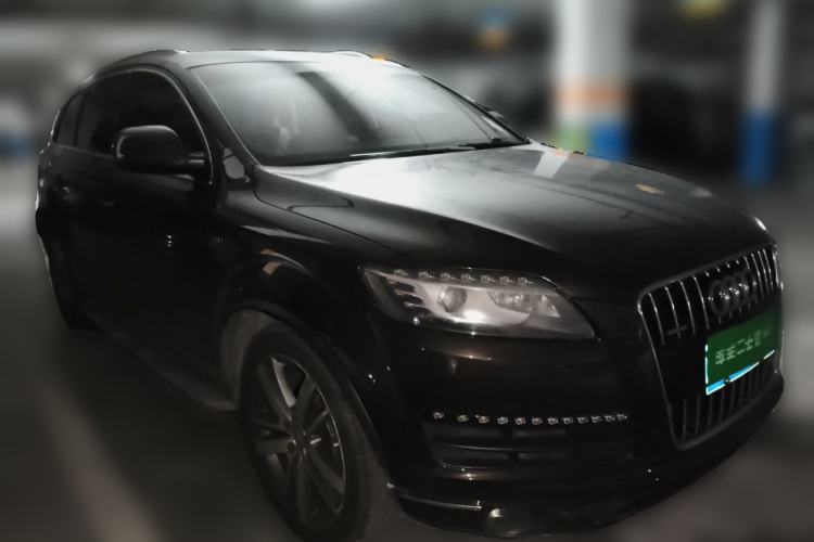 Used Audi Q7 2012 3.0 TFSI Comfort Model (245kW) Front Right 45 Deg